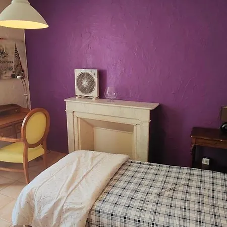 Charming In The Historic Heart Apartament
