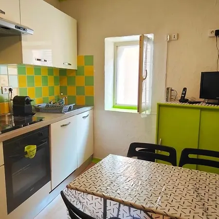Charming In The Historic Heart Apartament *